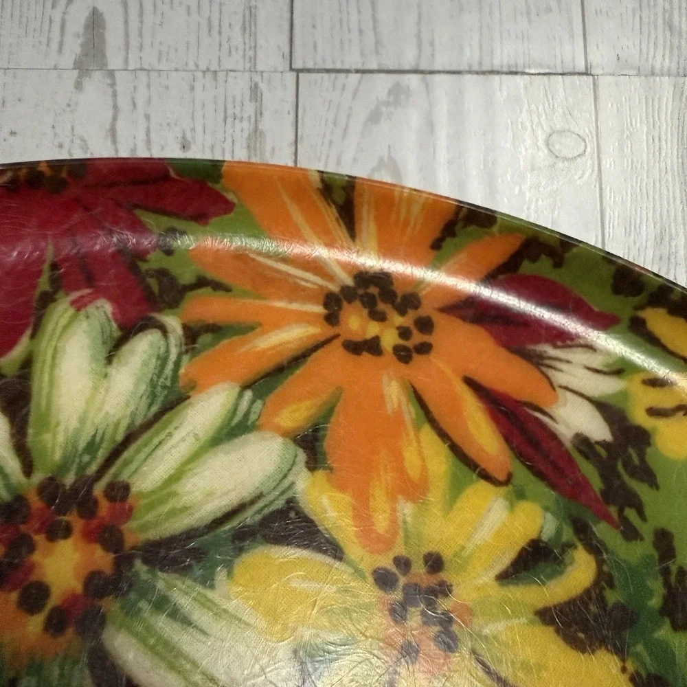 Vintage MCM Fiberglass 13